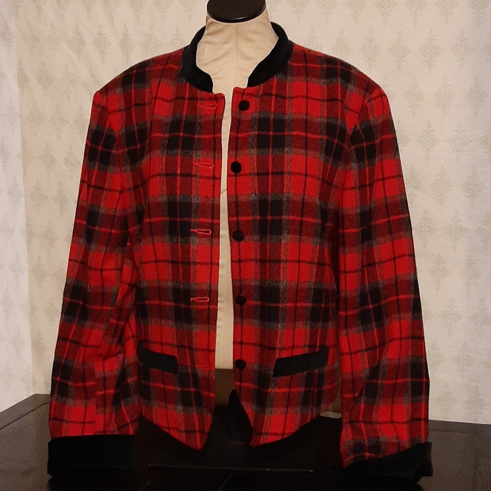 Lizsport cute plaid jacket